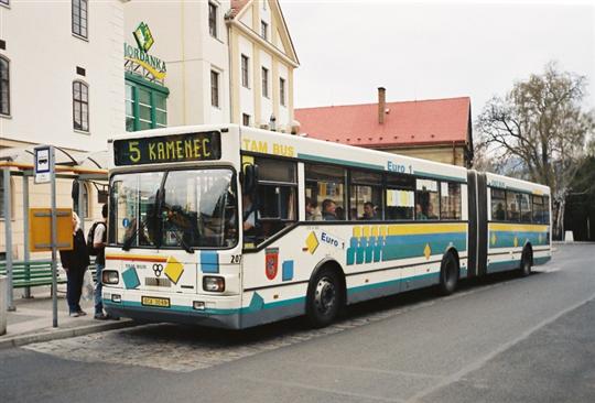 Kloubový autobus TAM