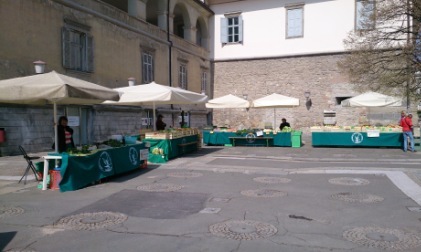 Ovocné trhy Kostelní nám.