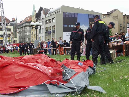 Mobilní zdravotnické zařízení nafoukne kompresor
