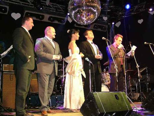 Slavnostního zahájení plesu se ujali i náměstci hejtmana Petr Fiala a Radek Vonka