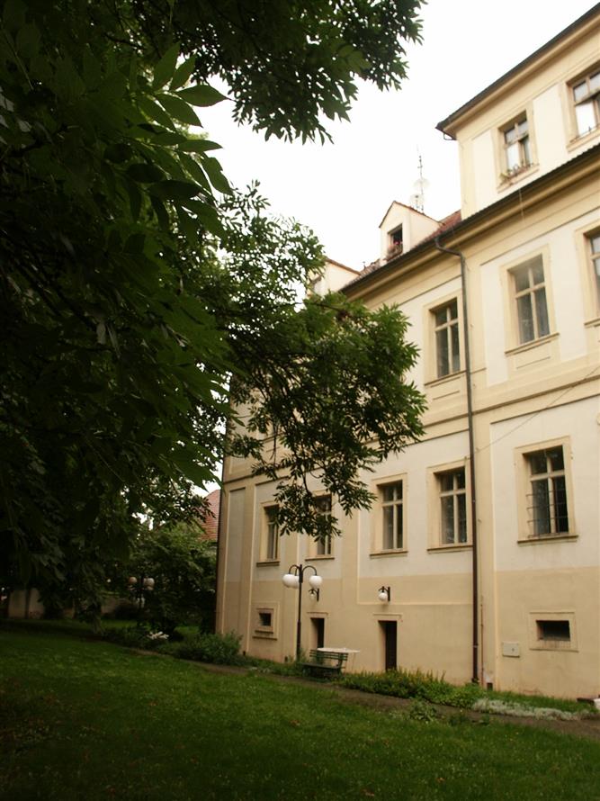 Veřejná dražba dobrovolná - zámek v Údlicích na Chomutovsku