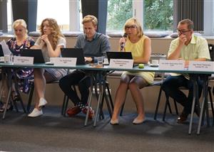 Radana Leistner Kratochvílová, ředitelka odboru podpory transformace na nízkouhlíkovou ekonomiku z Ministerstva životního prostředí promluvila například o přípravě finančních úvěrových produktů pro financování velkých projektů