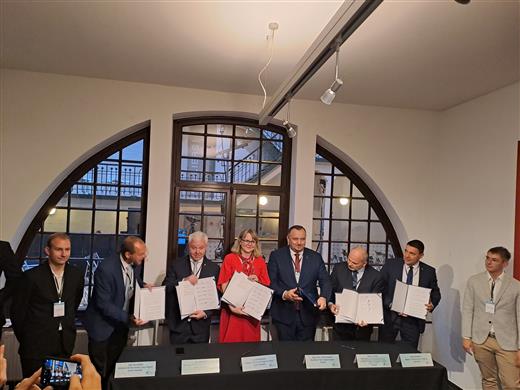 Slavnostní akt podepsání deklarace